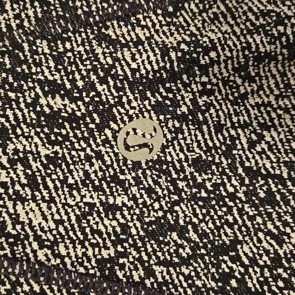 Lululemon leggings - Picture 3 of 4